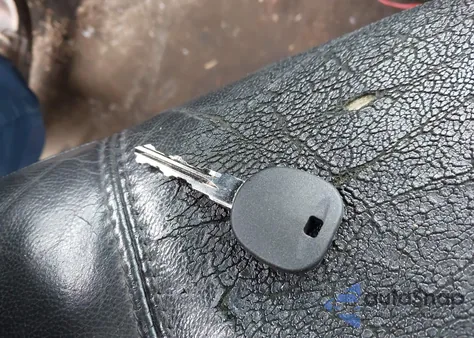 2007 Chevrolet Tahoe Lt z USA, uszkodzony, nr VIN 1GNFC13J27R208244